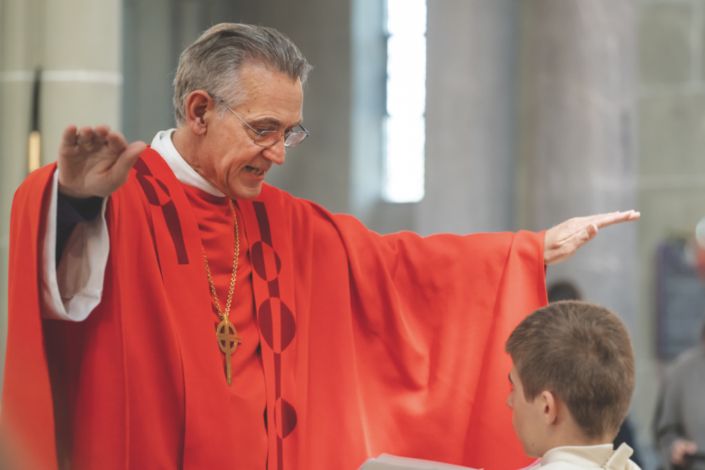 Bischof Harald Rein Firmung 2022 in Bern