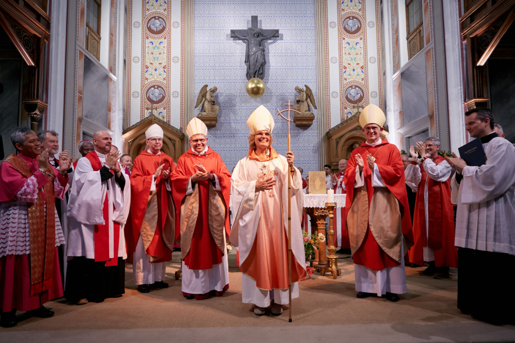 Bischofsweihe von Maria Kubin